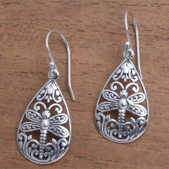 Boho festival vintage style dragonfly silver tone earrings - Picture 2 of 4